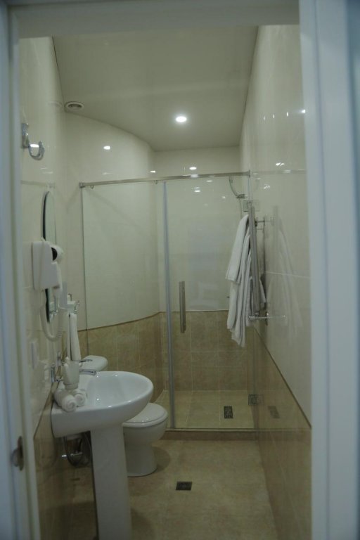 Ташкент: Shoxjahon Hotel