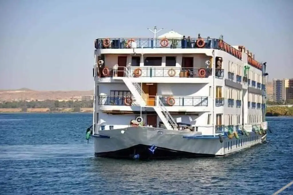 Луксор: Luxor Nile Cruises
