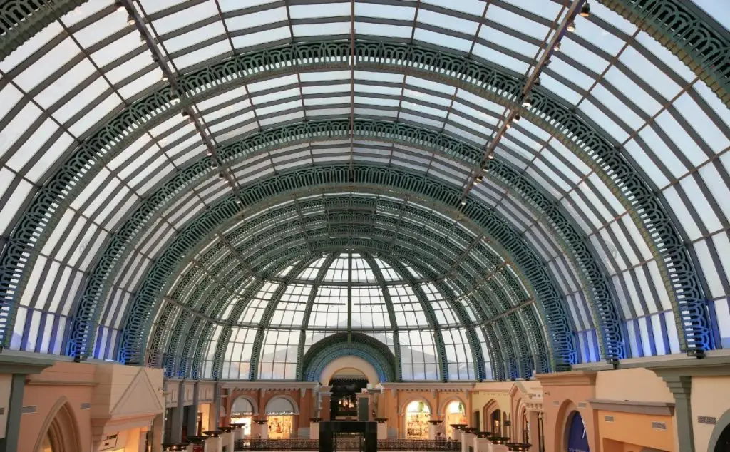 Дубай: Отель Ibis Mall Avenue Dubai