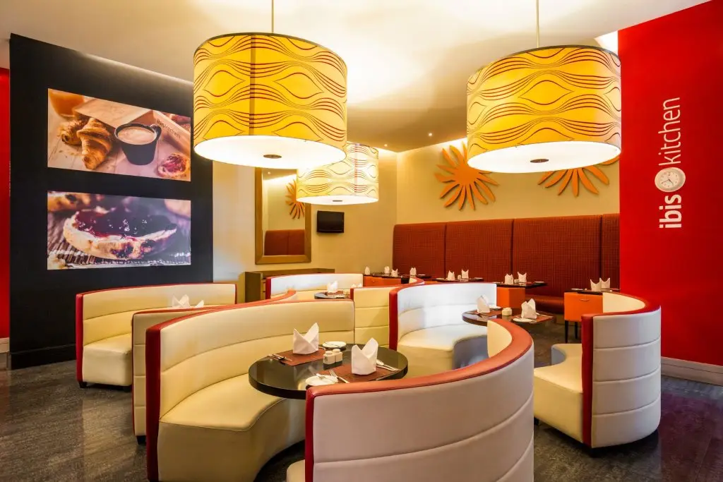 Дубай: Отель Ibis Mall Avenue Dubai