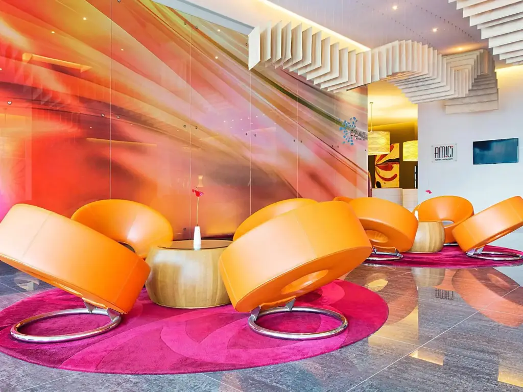 Дубай: Отель Ibis Mall Avenue Dubai