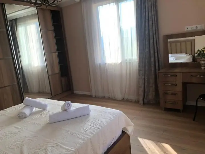 Зугдиди: Guest House at Bagrationi Street