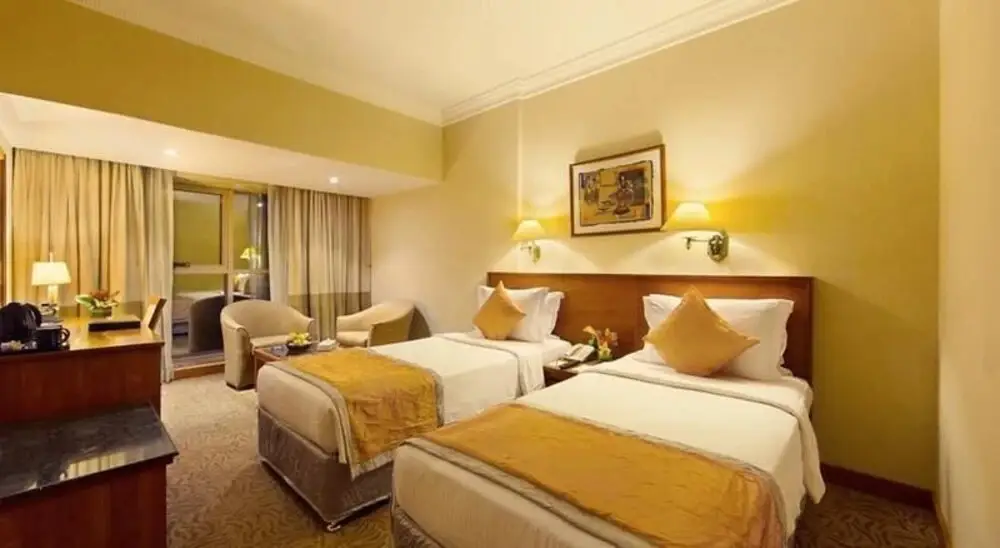 Дубай: Sun & Sky Al Rigga Hotel