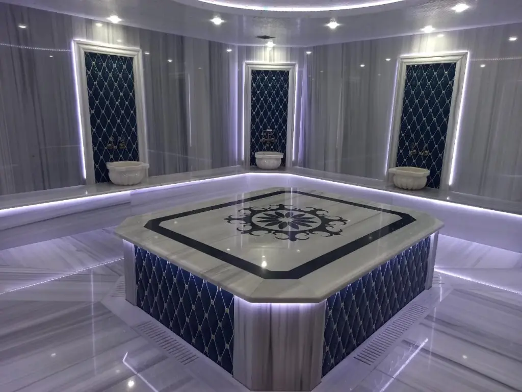 Нафталан: Gold&SPA Naftalan
