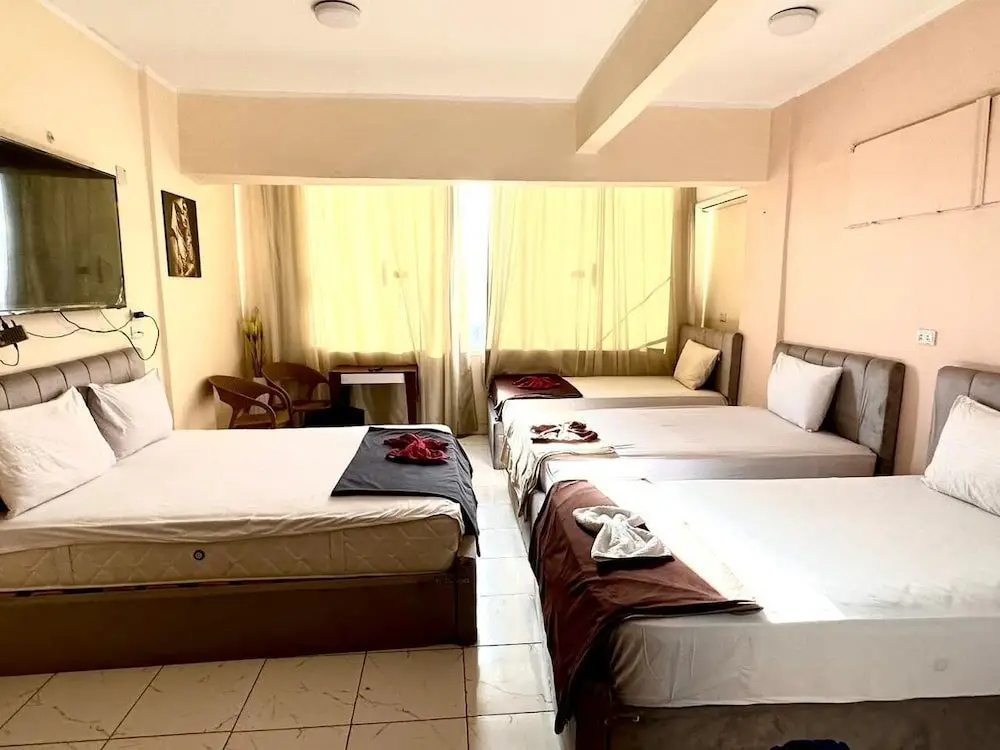 Гиза: Pyramids Holiday Inn