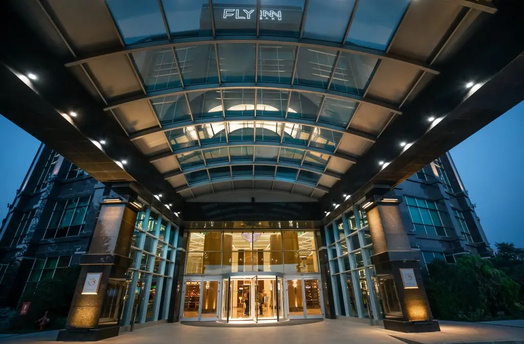 Баку: Fly Inn Baku