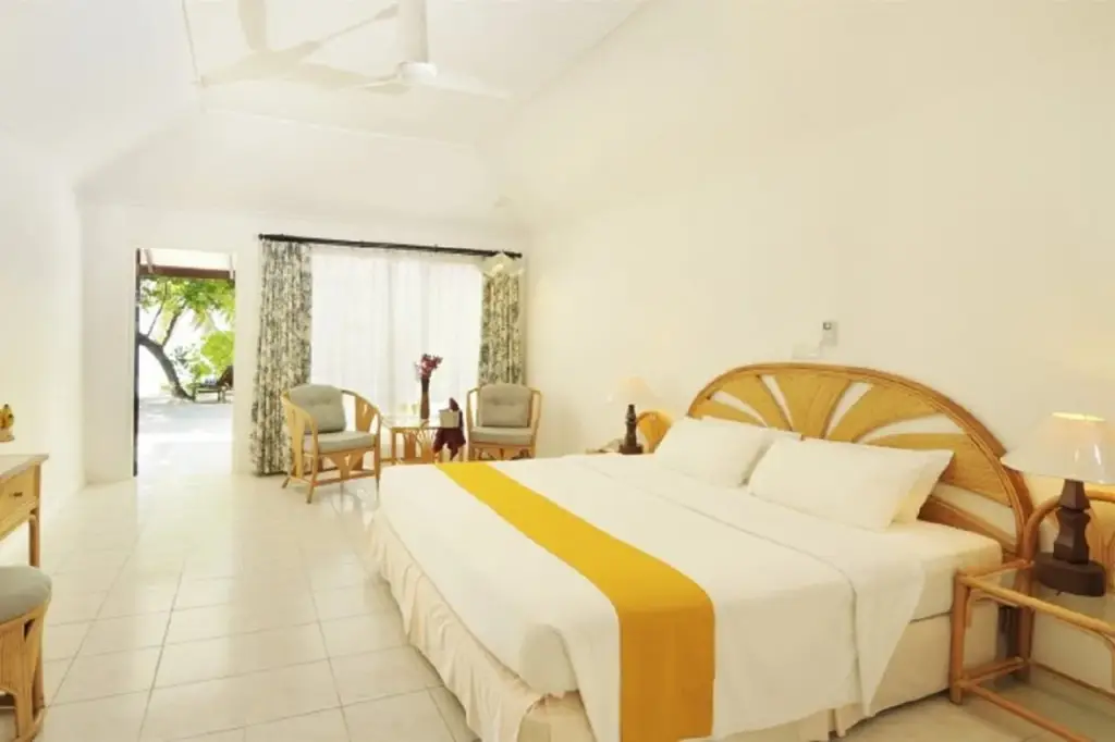 Диффуши: Holiday Island Resort & Spa