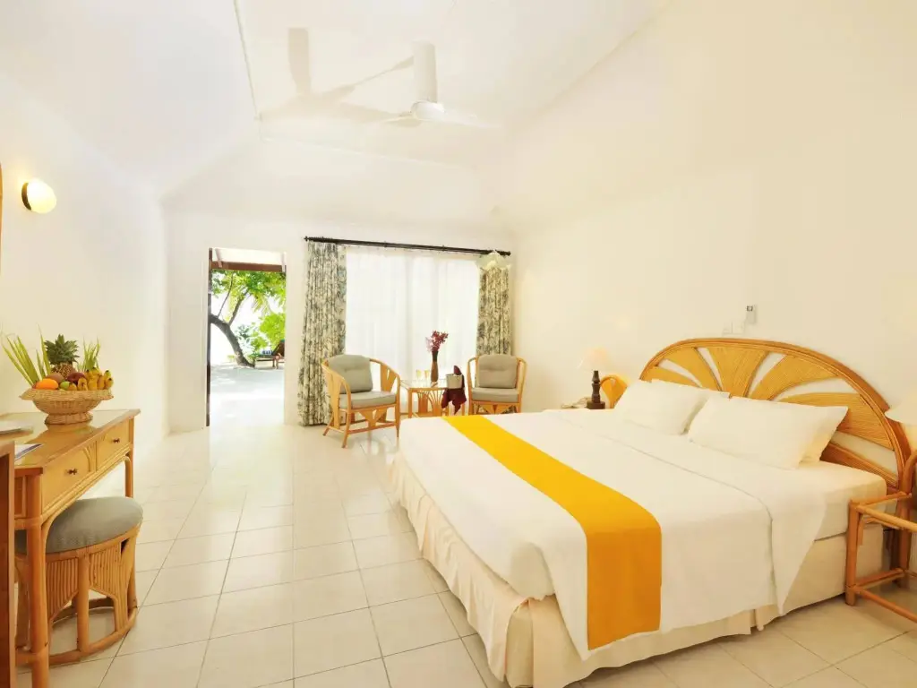 Диффуши: Holiday Island Resort & Spa