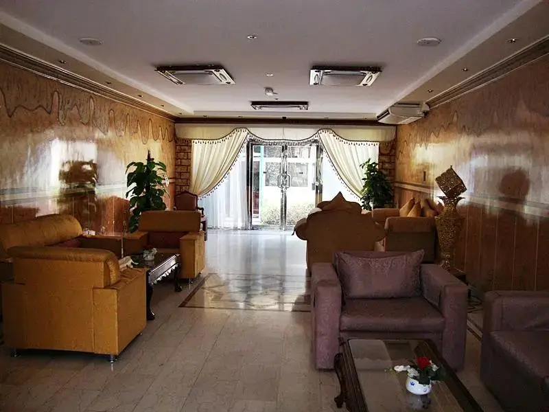 Аджман: Waves Hotel Ajman