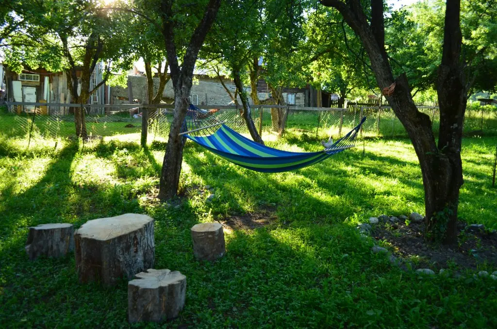 Местиа: Отель Garden House