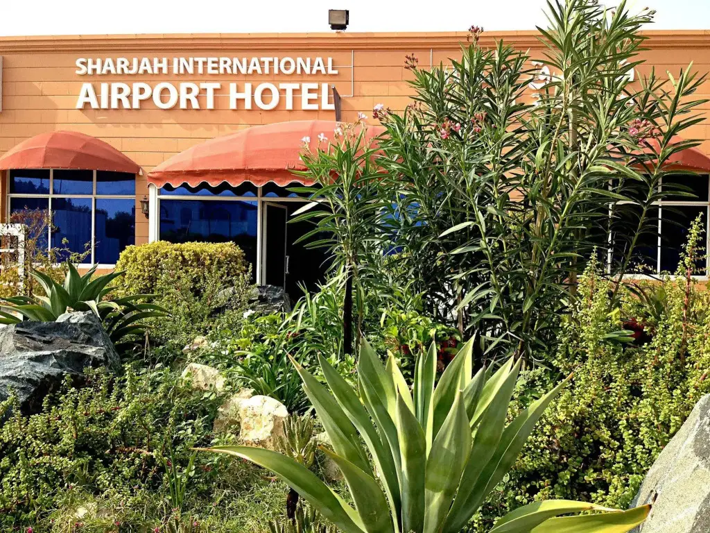 Sharjah International Airport Hotel — фото 1