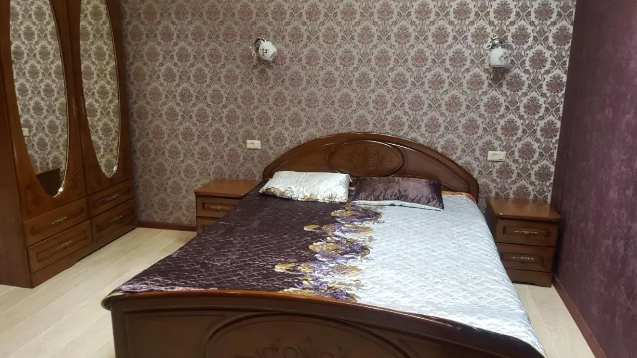 Кисловодск: Apartments on Krasnoarmeyskaya 6
