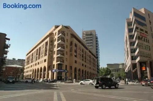 Ереван: Luxury Apartment In The City Heart On North Avenue