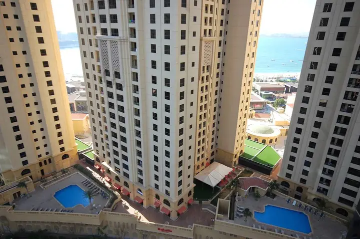 Дубай: Attessa Tower