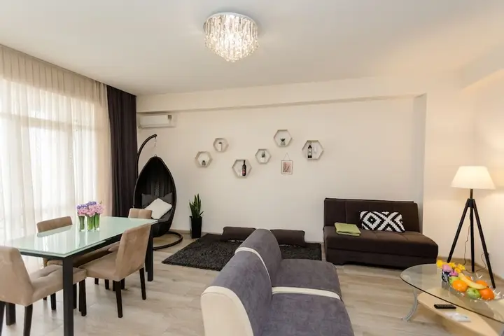 Тбилиси: Falcon Apartments - Rustaveli
