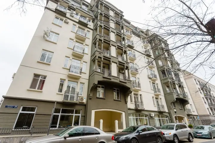 Тбилиси: Falcon Apartments - Rustaveli