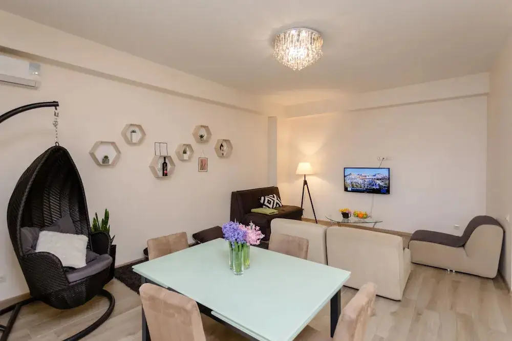 Тбилиси: Falcon Apartments - Rustaveli