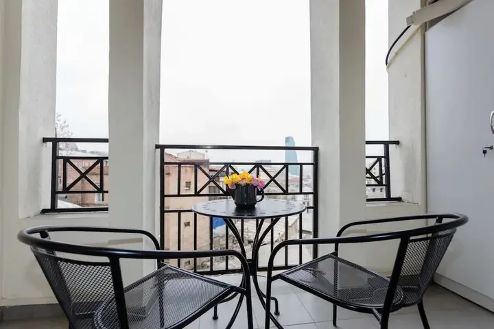 Тбилиси: Falcon Apartments - Rustaveli