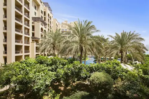 Holiday Club, Palm Jumeirah — фото 1