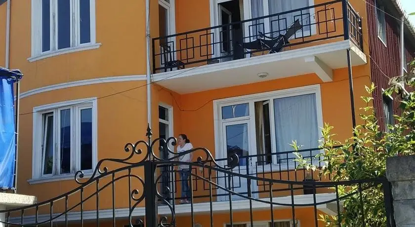 Кобулети: Guest House Our house