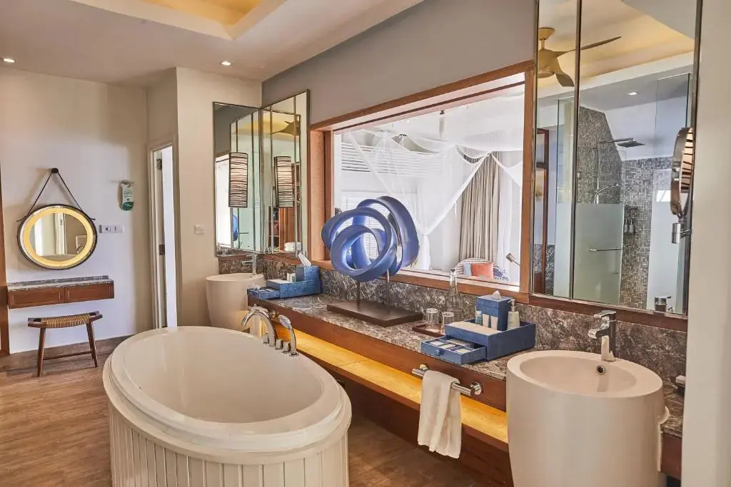 Атолл Алиф-Дхаалу: Machchafushi Island Resort & Spa Maldives, The Centara Collection