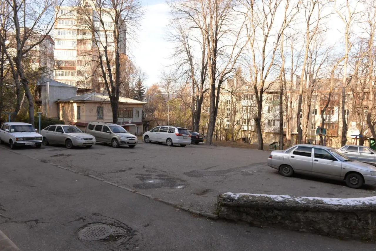 Кисловодск: Velingradskaya 33