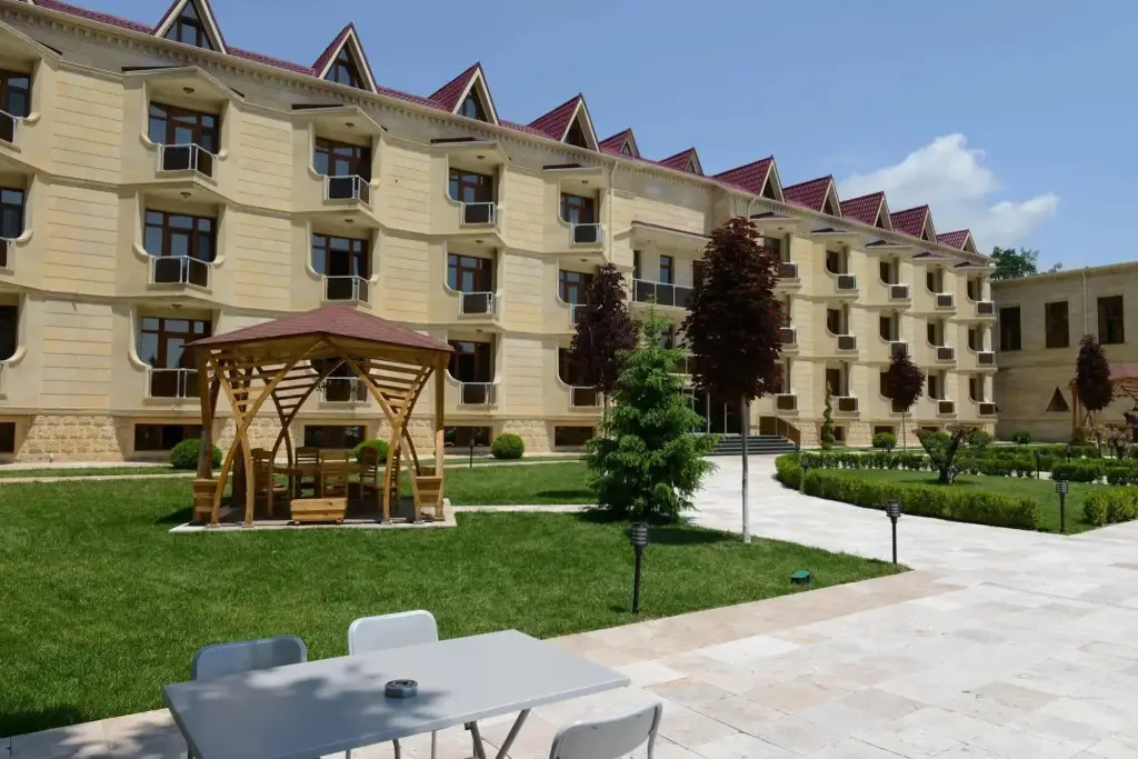 Qebele Yeddı Gozel Hotel — фото 1