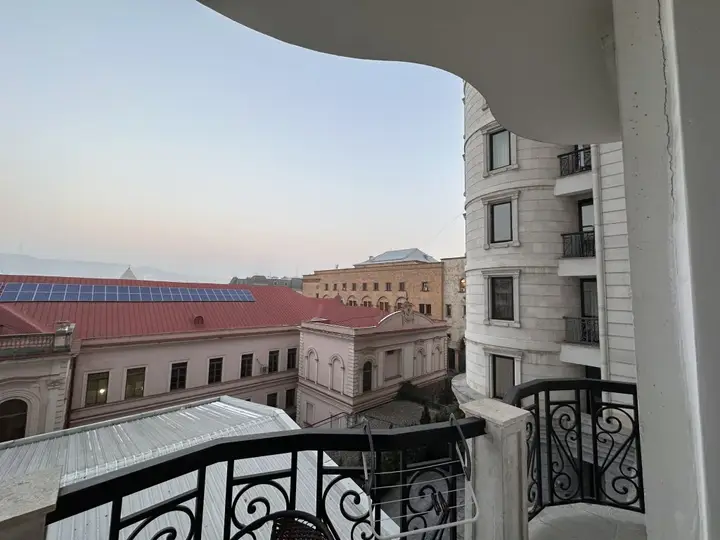 Тбилиси: Апартаменты Apartment in Rustaveli Residence