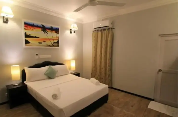 Атолл Алиф-Дхаалу: Local Island Inn