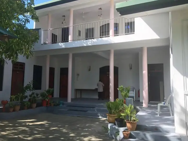 Атолл Фаафу: Apquo Veli Hotel Nilandhoo