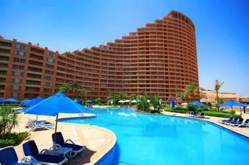 Айн-Сохна: Pyramids Porto Sokhna