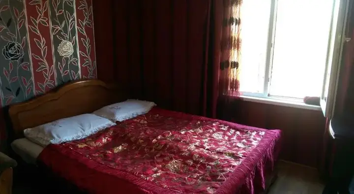 Тбилиси: Guesthouse Lola