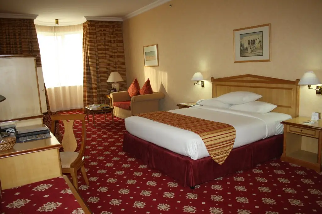 Абу-Даби: Grand Continental Hotel
