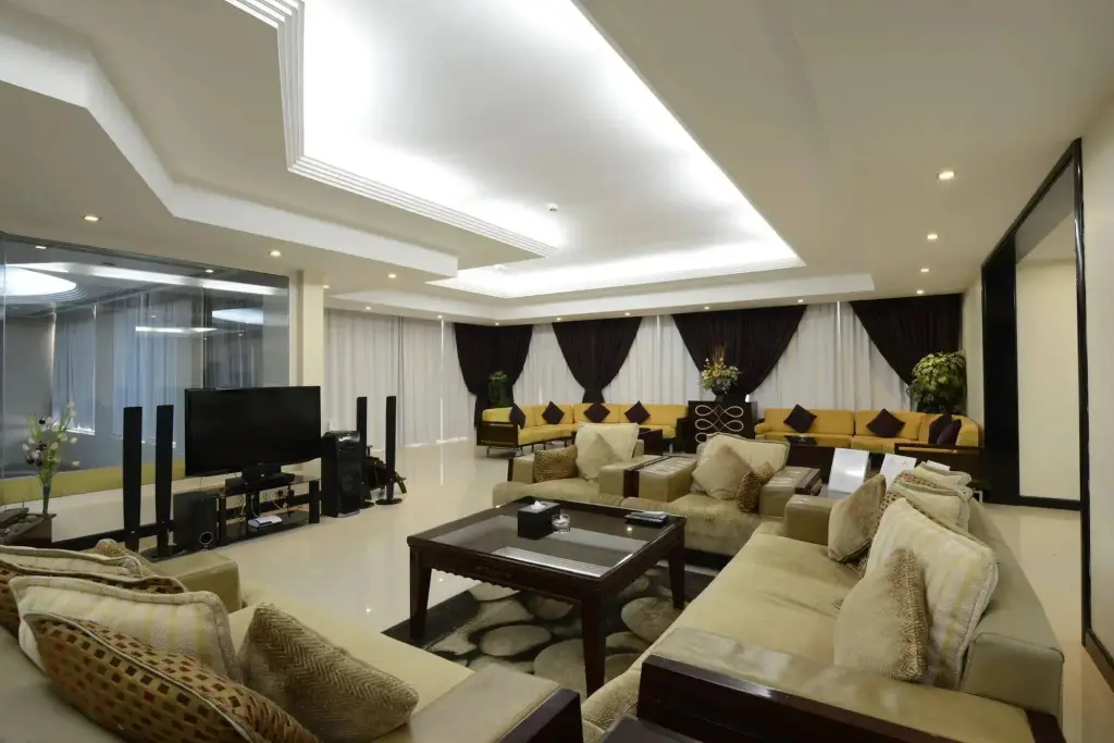 Дибба: Royal Beach Hotel & Resort