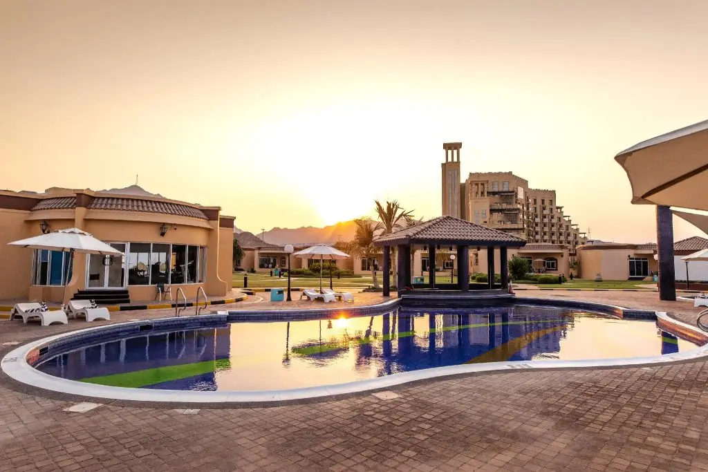 Дибба: Royal Beach Hotel & Resort