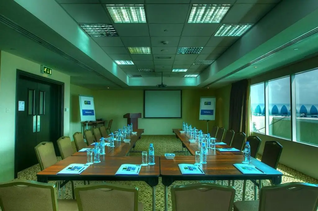 Дубай: Holiday Inn Express Dubai Internet City an IHG Hotel