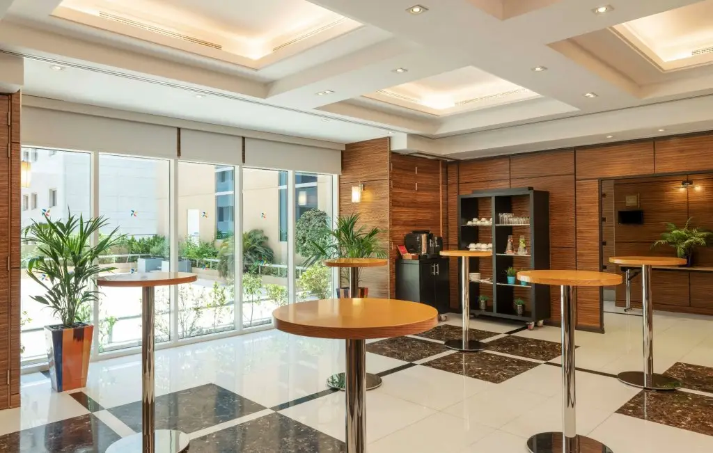 Дубай: Отель Four Points by Sheraton Bur Dubai