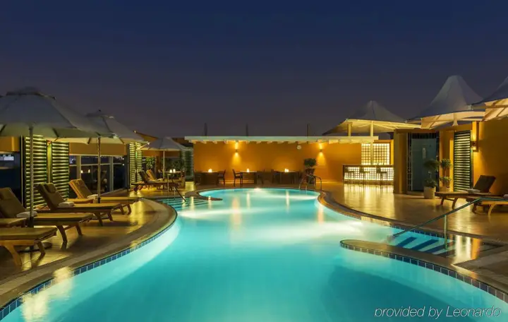 Дубай: Отель Four Points by Sheraton Bur Dubai