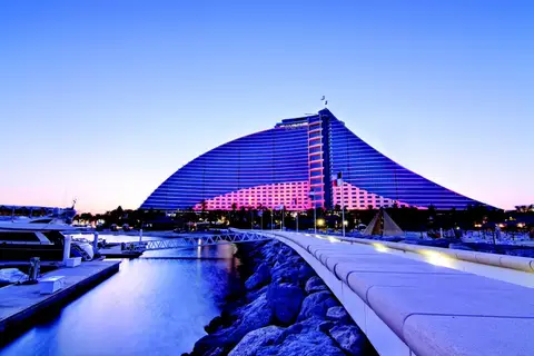 Jumeirah Beach Hotel Dubai — фото 1