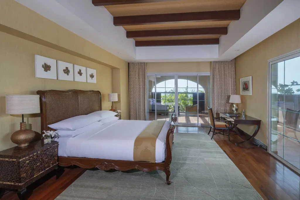 Остров Сир-Бани-Яс: Desert Islands Resort & Spa by Anantara