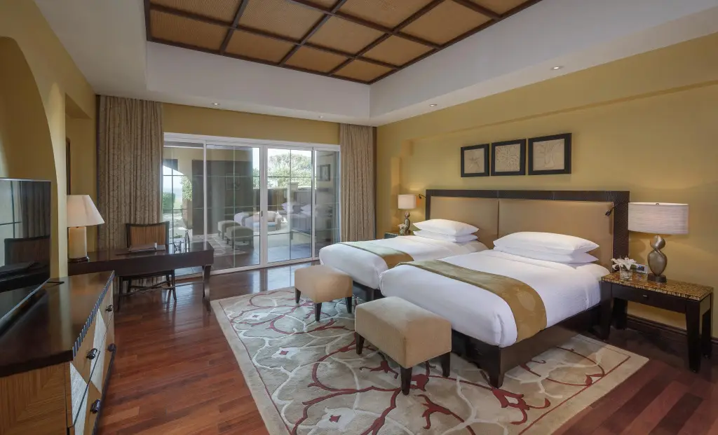 Остров Сир-Бани-Яс: Desert Islands Resort & Spa by Anantara