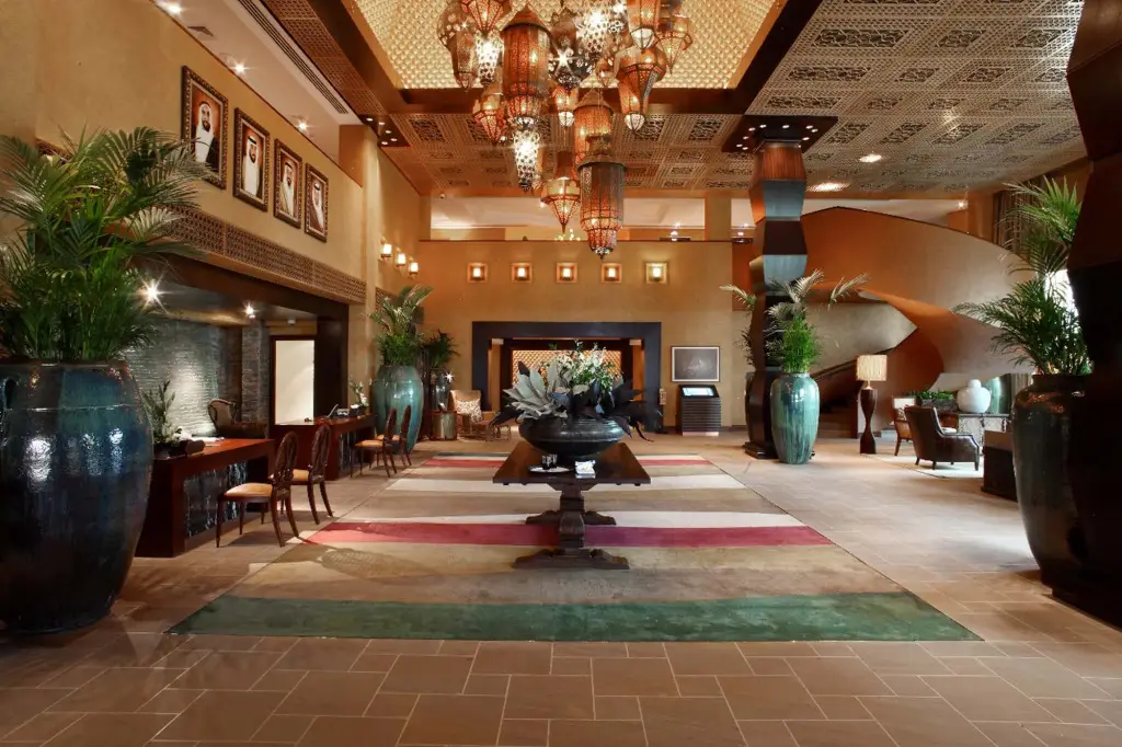 Остров Сир-Бани-Яс: Desert Islands Resort & Spa by Anantara