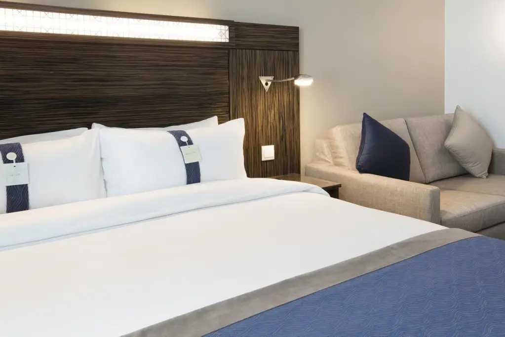 Дубай: Holiday Inn Express Dubai Jumeirah an IHG Hotel