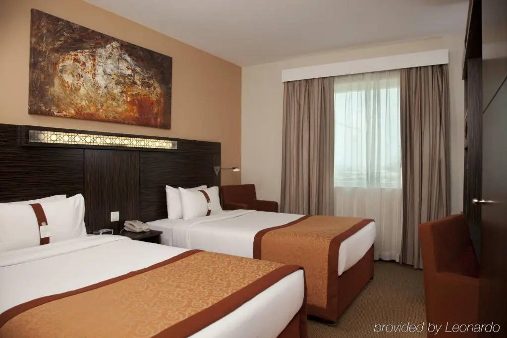 Дубай: Holiday Inn Express Dubai Jumeirah an IHG Hotel
