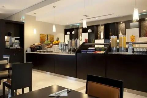 Holiday Inn Express Dubai Jumeirah an IHG Hotel — фото 1