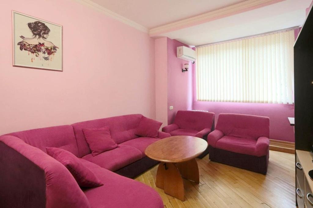 Ереван: Apartment in Center of Yerevan/ Cascade