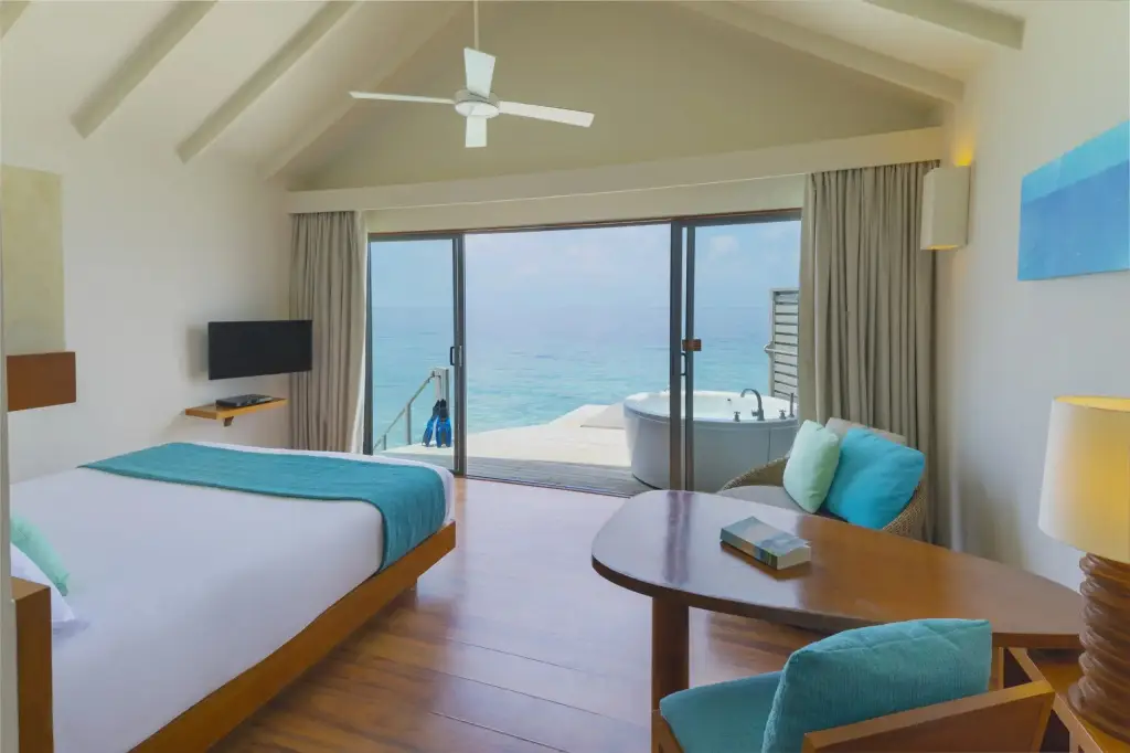 Северный атолл Мале: Centara Ras Fushi Resort & Spa Maldives