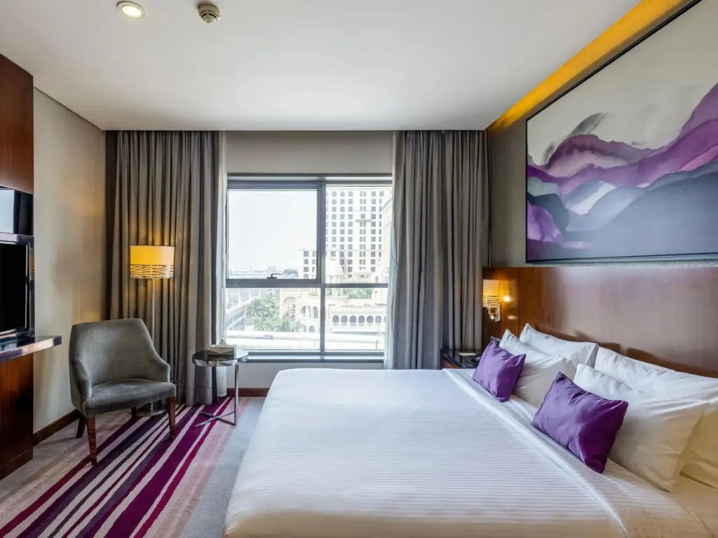 Дубай: Flora Al Barsha Hotel at the Mall