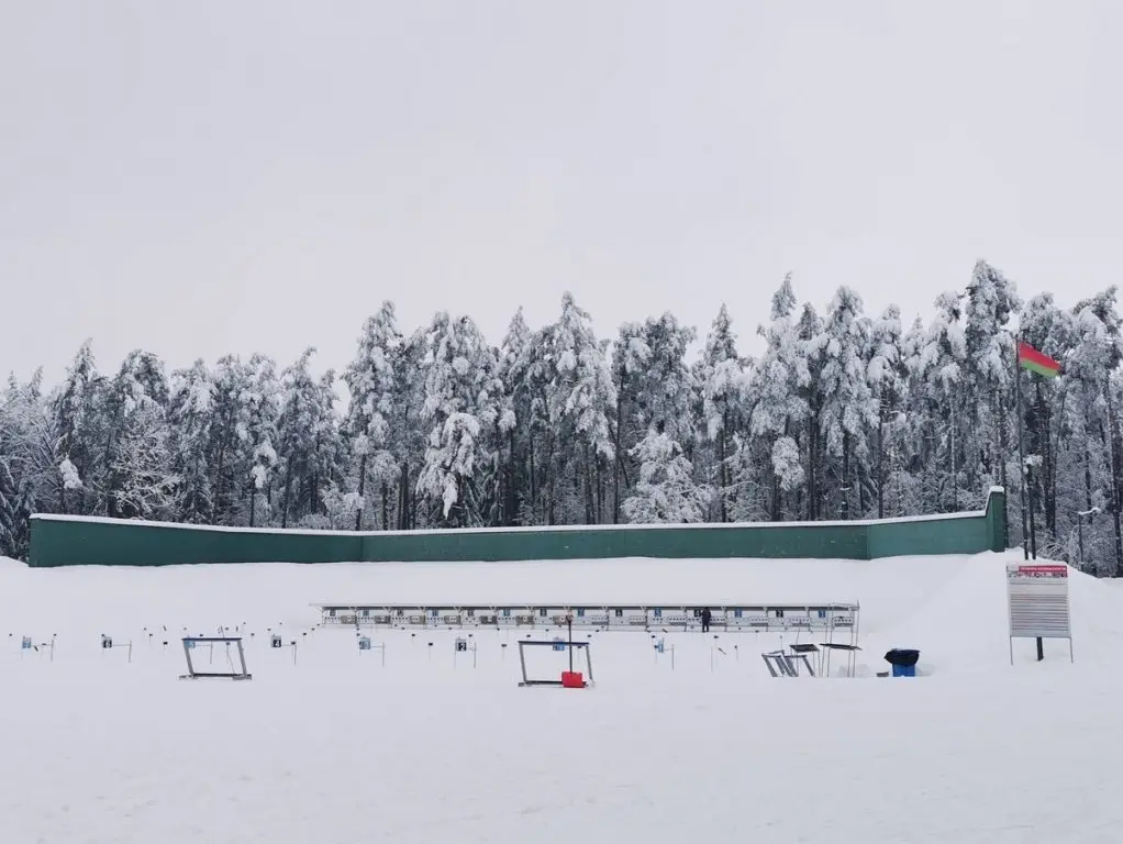 Логойск: Zayachya Polyana Recreation center