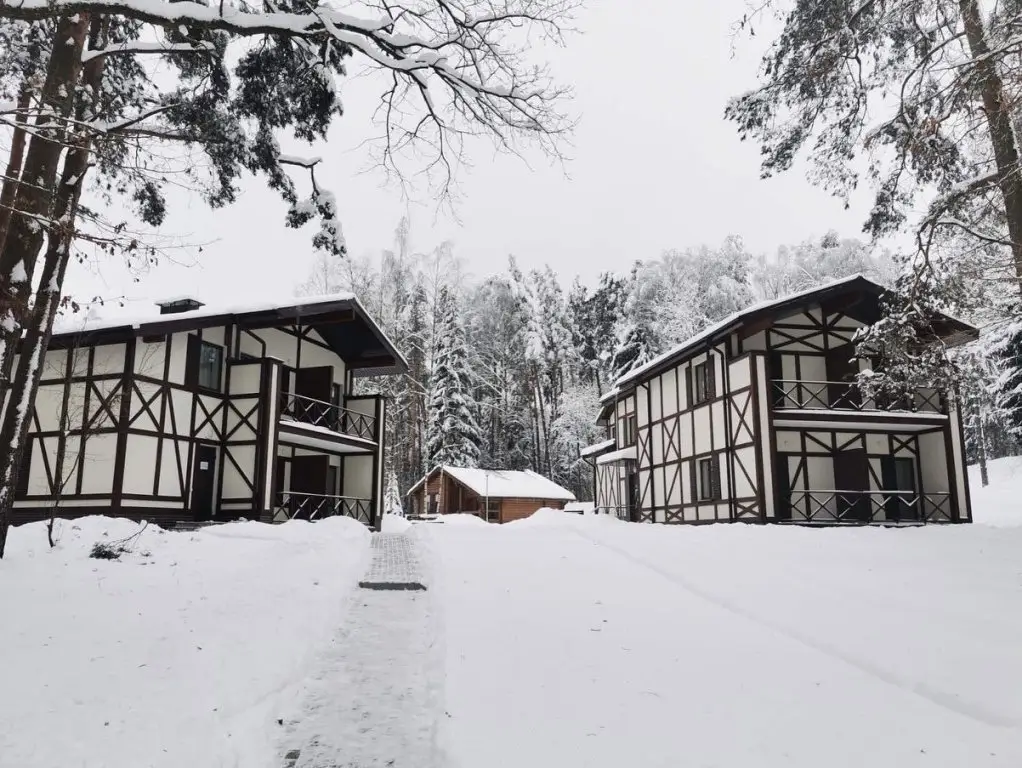 Логойск: Zayachya Polyana Recreation center